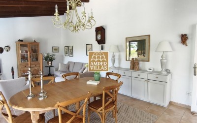 Exclusiva villa, rodeada de privacidad y naturaleza